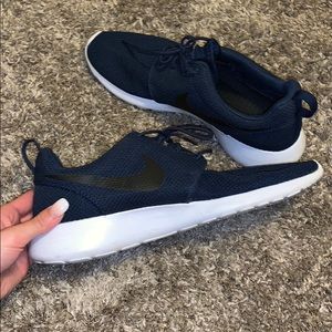 Nike Men’s Roshe One